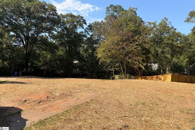 300 W Faris Road, Greenville, SC 29605