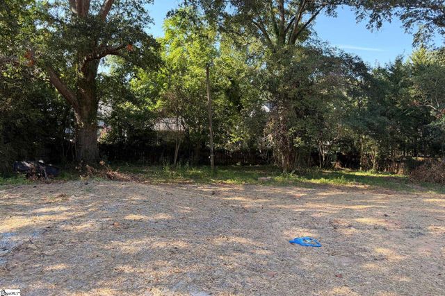 300 W Faris Road, Greenville, SC 29605