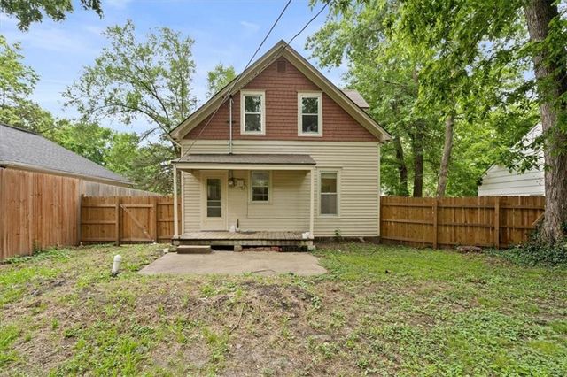 1915 Kentucky Street, Lawrence, KS 66046