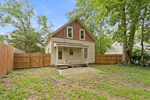 1915 Kentucky Street, Lawrence, KS 66046