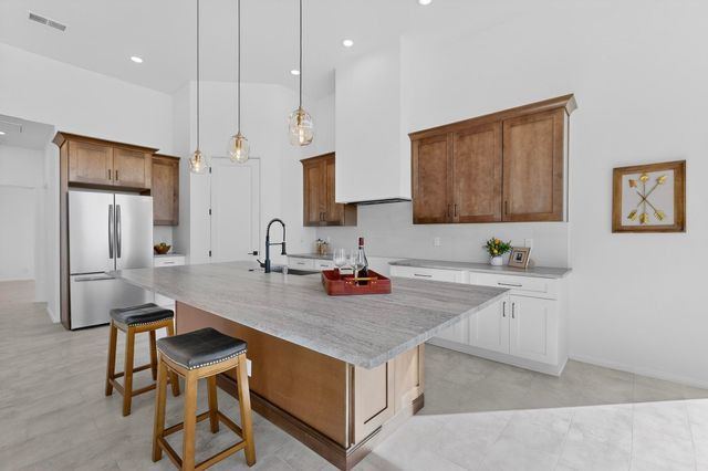 85 Cerro Alto Road, Lamy, NM 87540