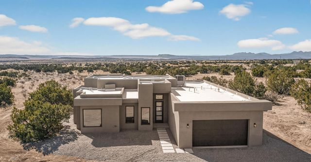 85 Cerro Alto Road, Lamy, NM 87540