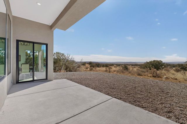 85 Cerro Alto Road, Lamy, NM 87540