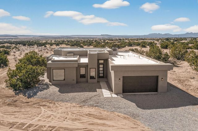 85 Cerro Alto Road, Lamy, NM 87540