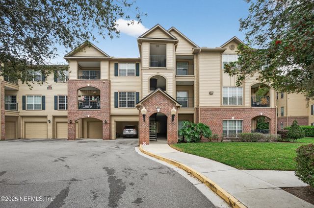 7800 POINT MEADOWS Drive 417, Jacksonville, FL 32256