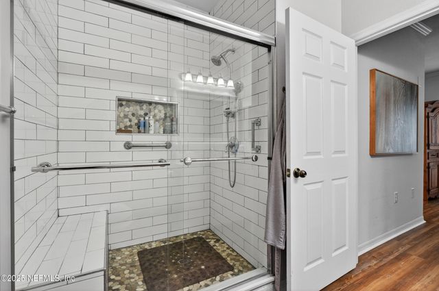 7800 POINT MEADOWS Drive 417, Jacksonville, FL 32256