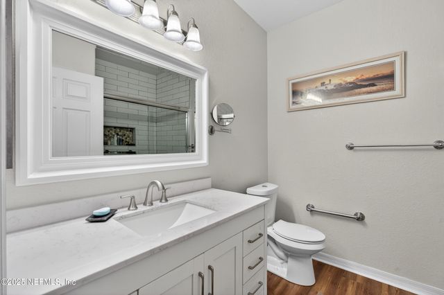 7800 POINT MEADOWS Drive 417, Jacksonville, FL 32256