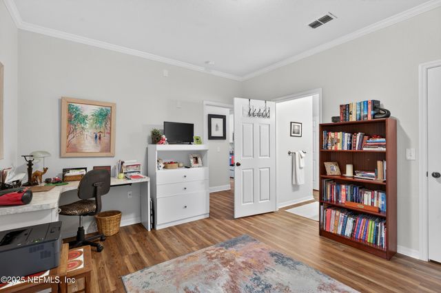 7800 POINT MEADOWS Drive 417, Jacksonville, FL 32256