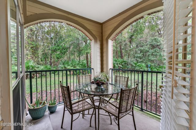 7800 POINT MEADOWS Drive 417, Jacksonville, FL 32256