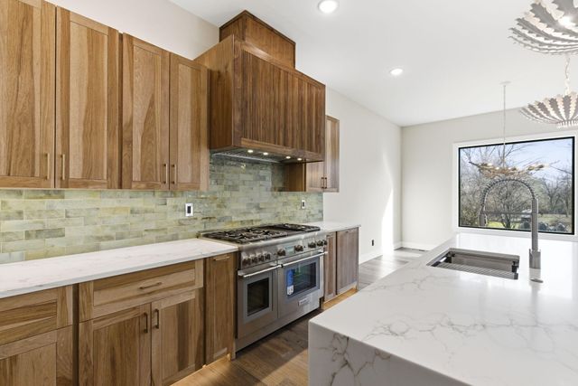 254 S Mumford Court, Springfield, MO 65802