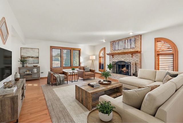 16221 Kingsport Road, Orland Park, IL 60467