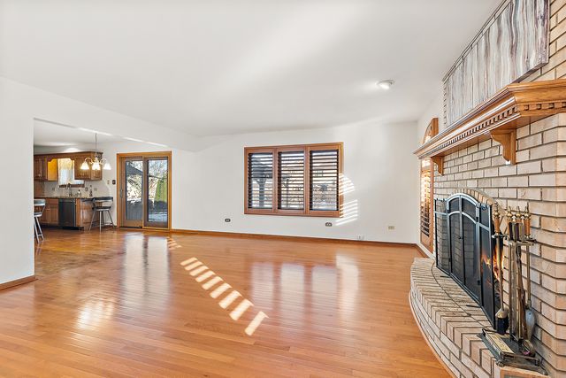 16221 Kingsport Road, Orland Park, IL 60467