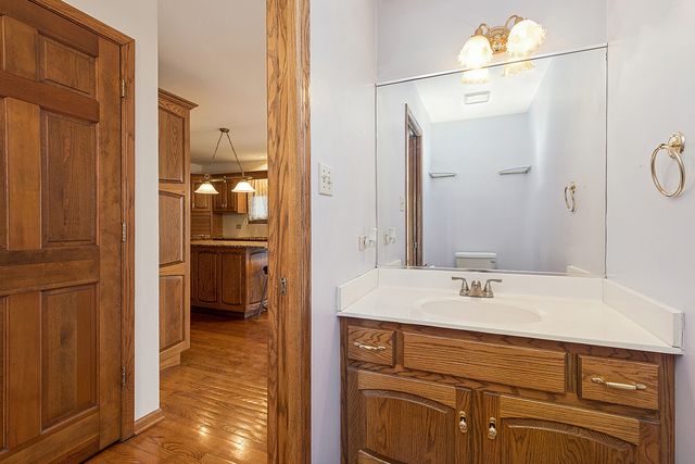 16221 Kingsport Road, Orland Park, IL 60467