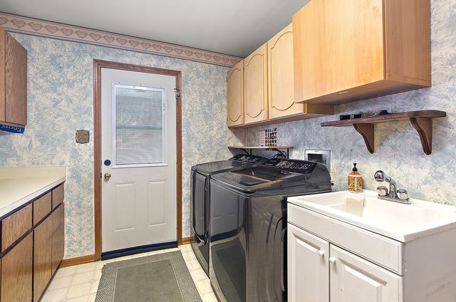 16221 Kingsport Road, Orland Park, IL 60467