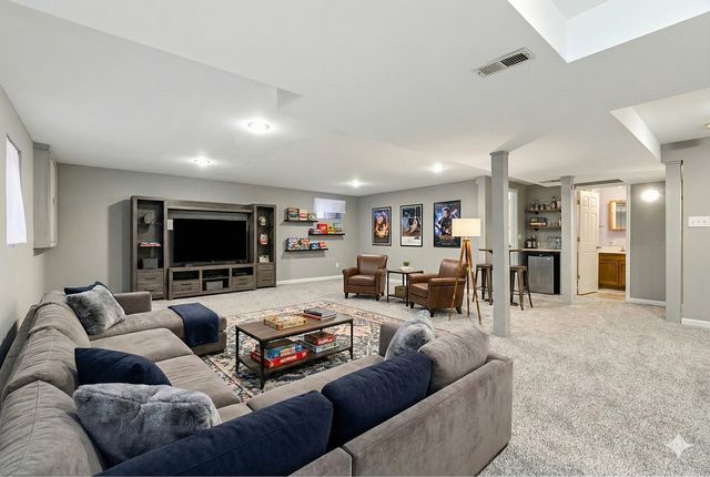 16221 Kingsport Road, Orland Park, IL 60467