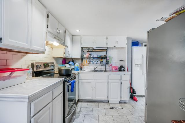 169 Newcastle Street, Lexington, KY 40504