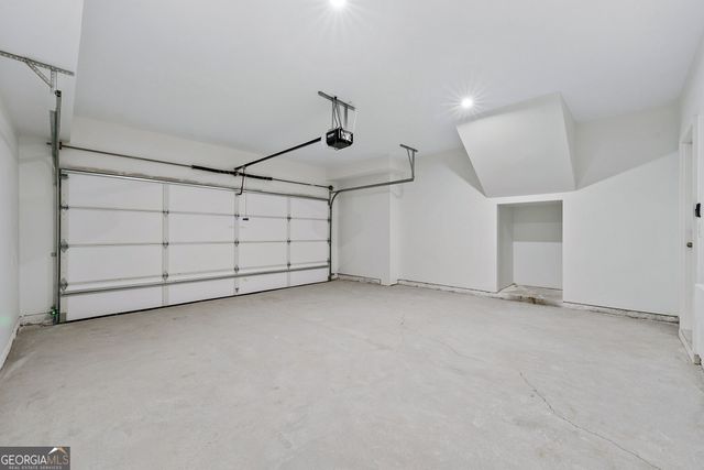 2688 Creekview Terrace NW, Atlanta, GA 30318