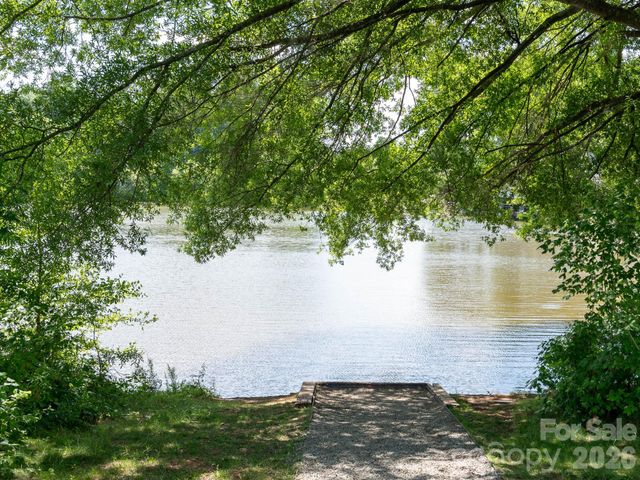 188 Cherry Birch Street, Mooresville, NC 28117