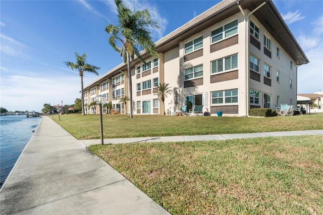 4452 GARNET DRIVE 202, New Port Richey, FL 34652