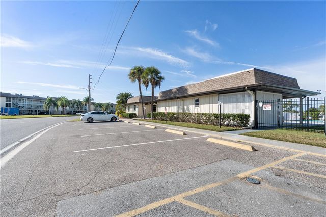 4452 GARNET DRIVE 202, New Port Richey, FL 34652