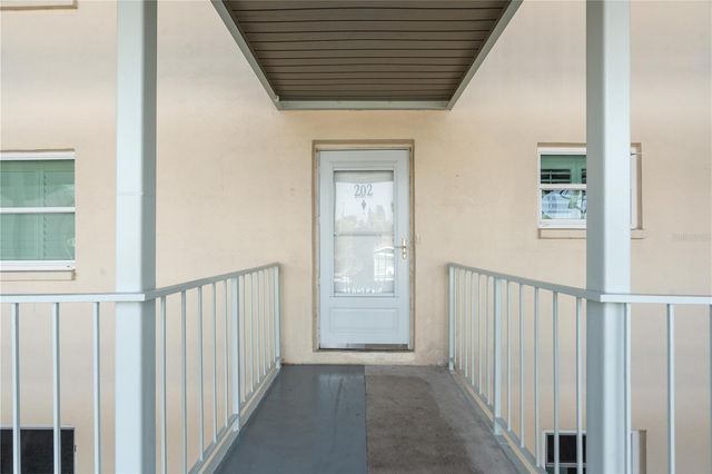 4452 GARNET DRIVE 202, New Port Richey, FL 34652