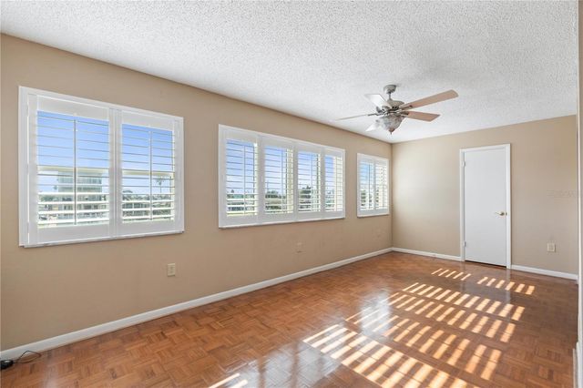 4452 GARNET DRIVE 202, New Port Richey, FL 34652