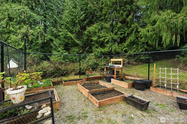 12915 Hallstrom Drive NW, Gig Harbor, WA 98332
