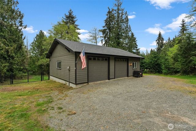 12915 Hallstrom Drive NW, Gig Harbor, WA 98332