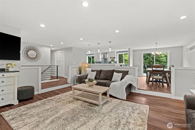 12915 Hallstrom Drive NW, Gig Harbor, WA 98332