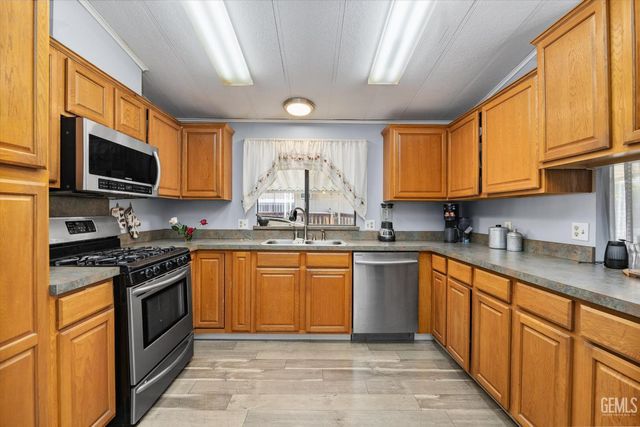 8536 Kern Canyon 255, Bakersfield, CA 93306