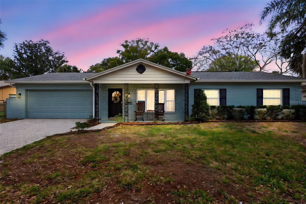 Image 2 of property listing at 1291 OXFORD ROAD, Maitland, FL 32751
