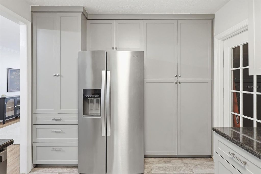 Image 16 of property listing at 1291 OXFORD ROAD, Maitland, FL 32751