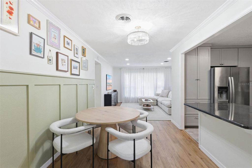 Image 18 of property listing at 1291 OXFORD ROAD, Maitland, FL 32751