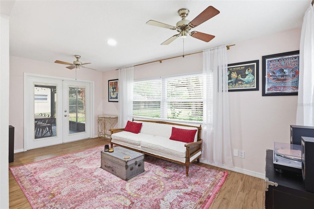 Image 23 of property listing at 1291 OXFORD ROAD, Maitland, FL 32751