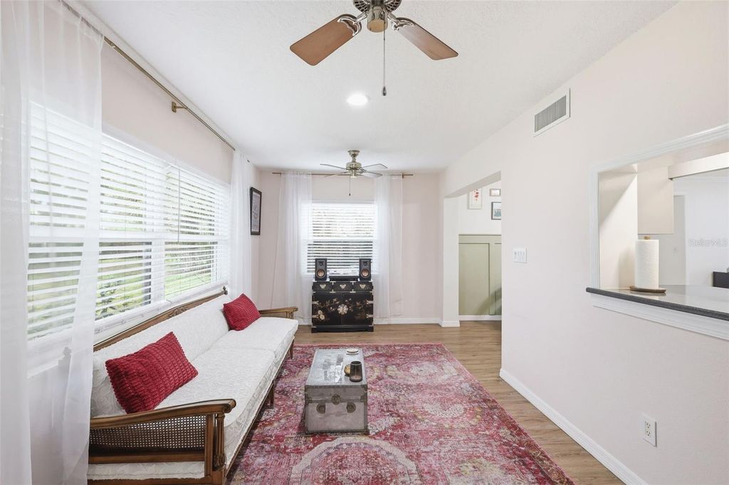 Image 25 of property listing at 1291 OXFORD ROAD, Maitland, FL 32751