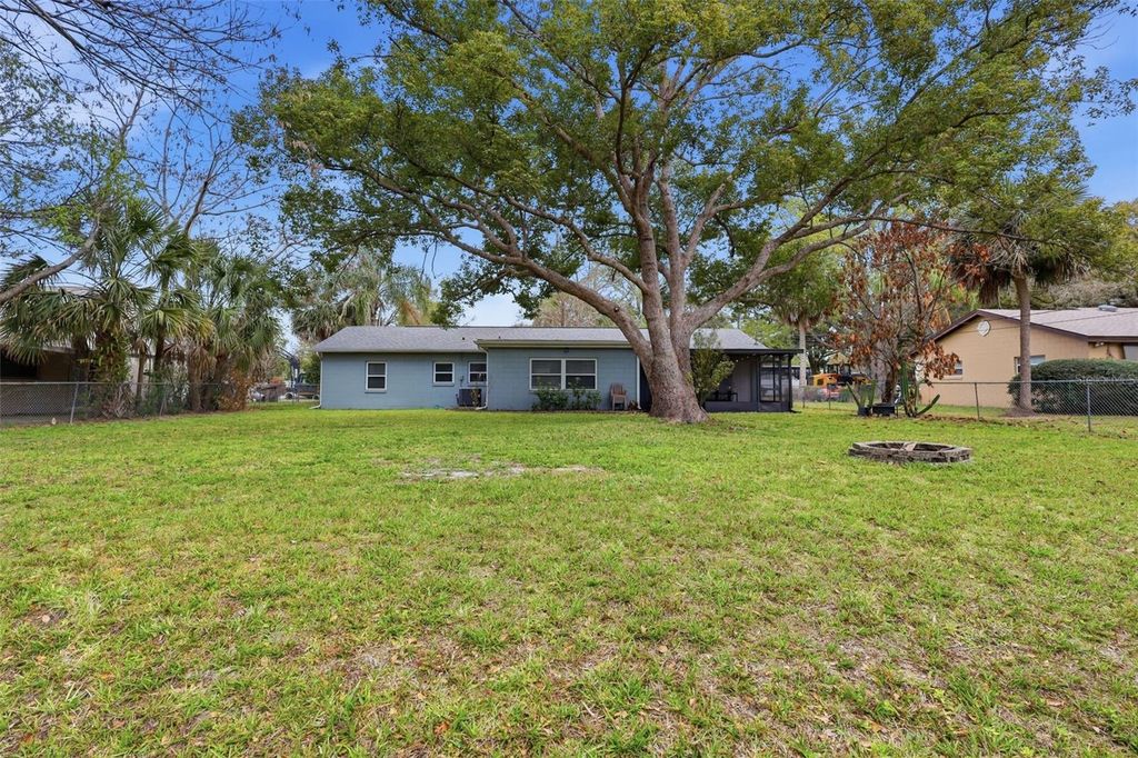 Image 35 of property listing at 1291 OXFORD ROAD, Maitland, FL 32751