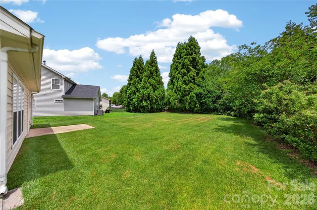 1389 Millbank Drive, Matthews, NC 28104