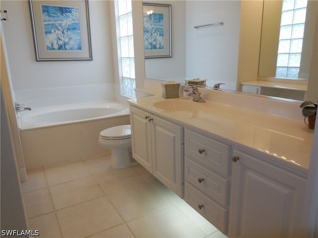 3914 Upolo LN, Naples, FL 34119