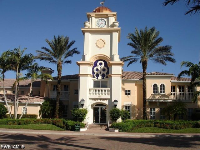3914 Upolo LN, Naples, FL 34119