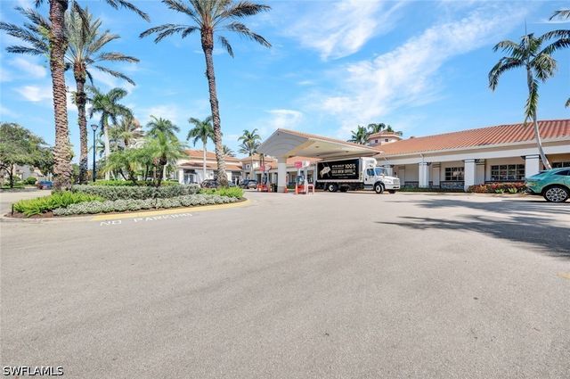 3914 Upolo LN, Naples, FL 34119