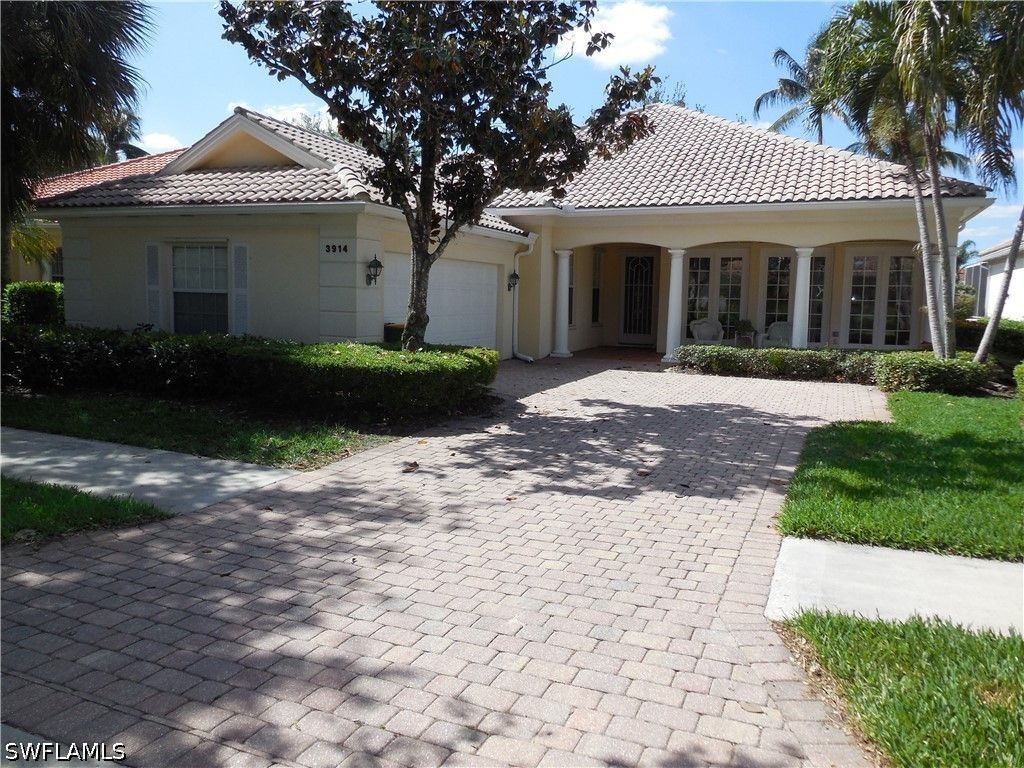 3914 Upolo LN, Naples, FL 34119