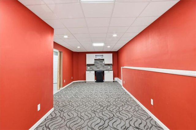 11319 N Holly Street, Kansas City, MO 64155