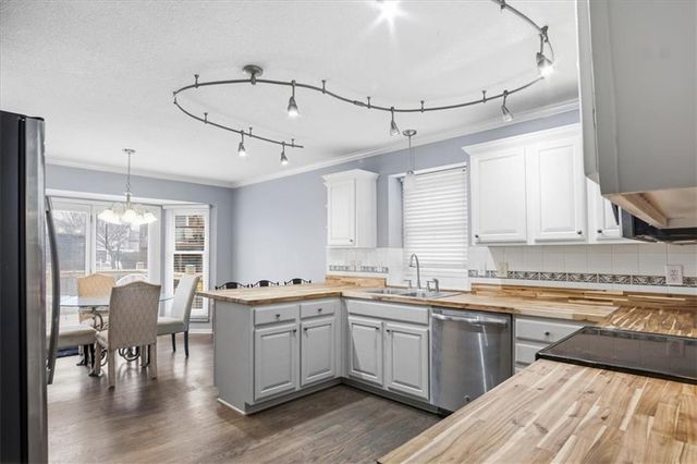 11319 N Holly Street, Kansas City, MO 64155