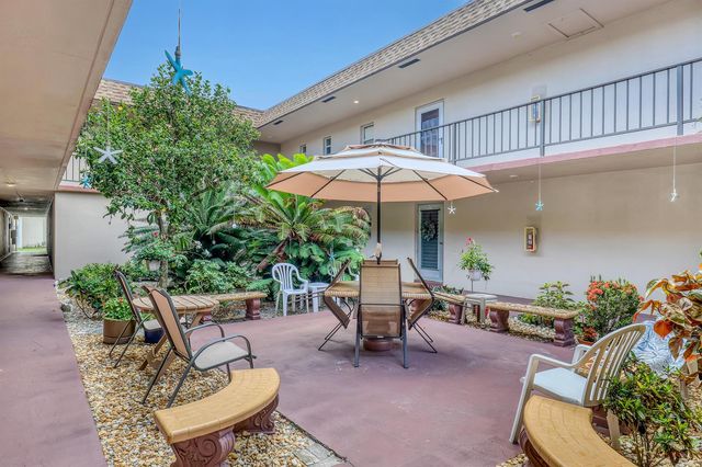 504 Davis Road 96, Palm Springs, FL 33461