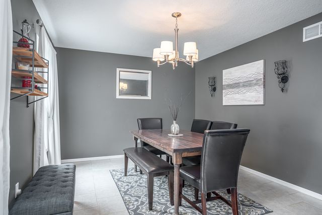 4100 Aspen Hills Drive, Bettendorf, IA 52722