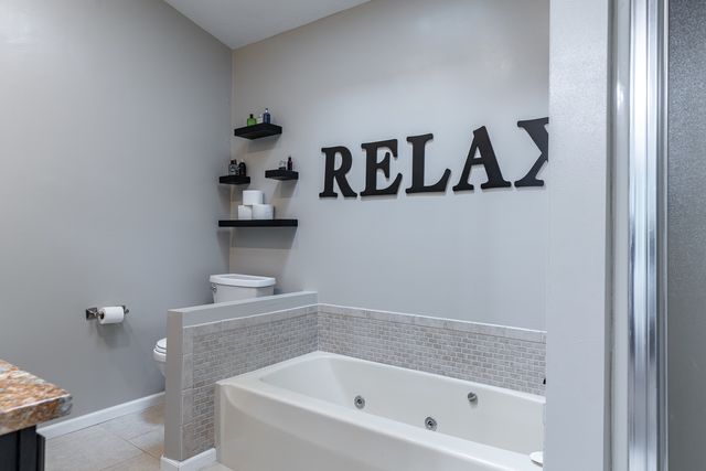 4100 Aspen Hills Drive, Bettendorf, IA 52722