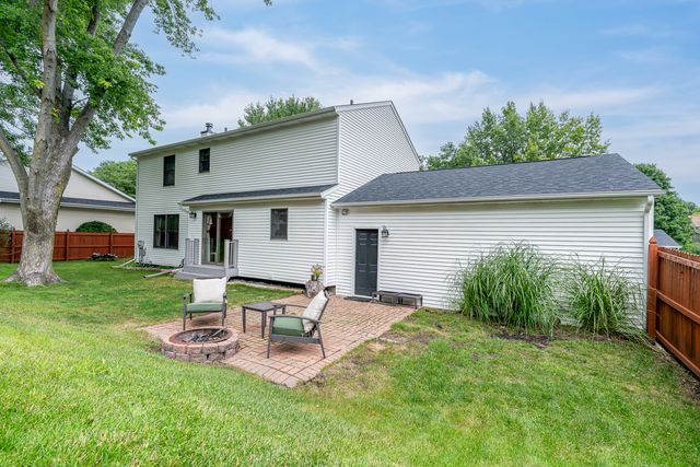 4100 Aspen Hills Drive, Bettendorf, IA 52722