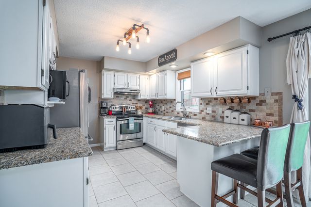 4100 Aspen Hills Drive, Bettendorf, IA 52722