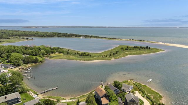 723 Private Road 12, Southold, NY 11971