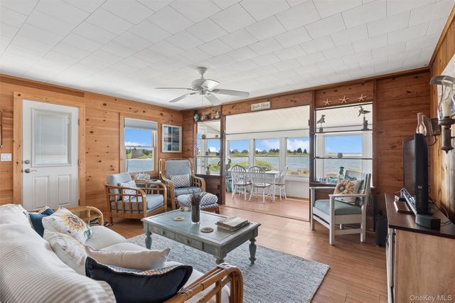 723 Private Road 12, Southold, NY 11971